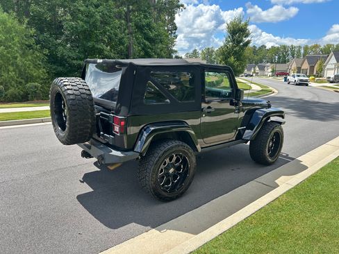 Used 2011 Jeep Wrangler Rubicon w/ PWR Convenience Group image 9