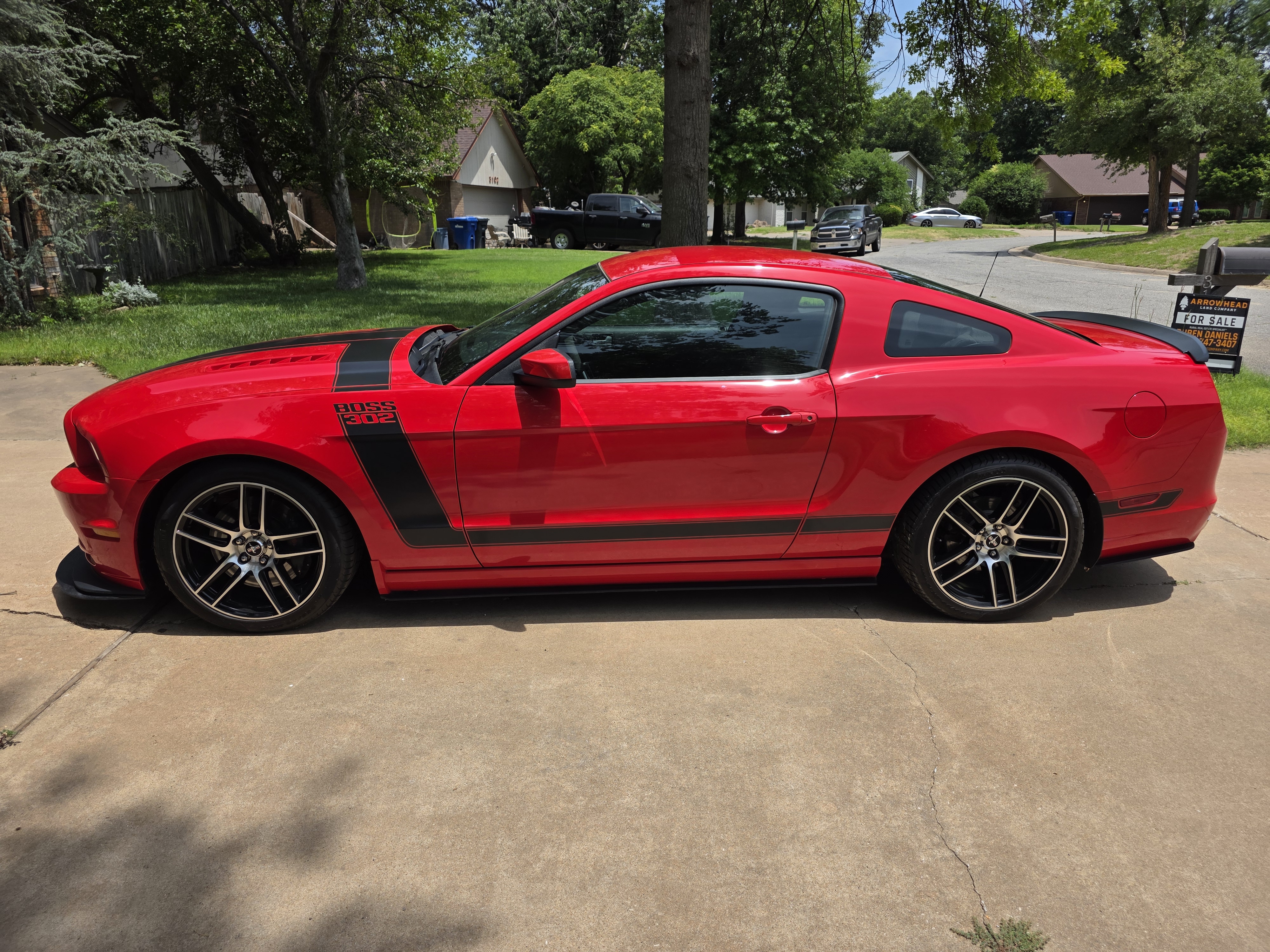 Used 2013 Ford Mustang Boss 302 w/ Boss 302 Accessory Pkg RWD image 4