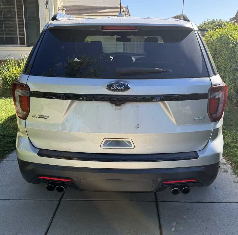 Used 2018 Ford Explorer Sport w/ Equipment Group 401A AWD/4WD image 4