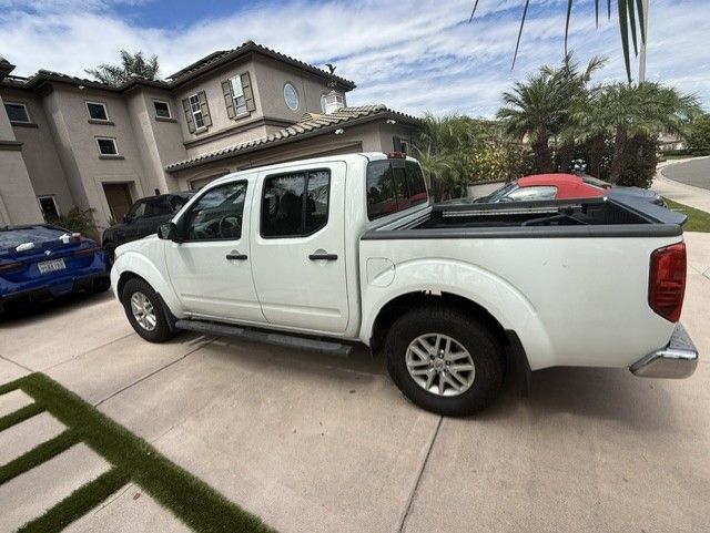 Used 2017 Nissan Frontier SV w/ SV Value Truck Package RWD image 16