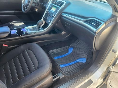 Used 2014 Ford Fusion SE image 10