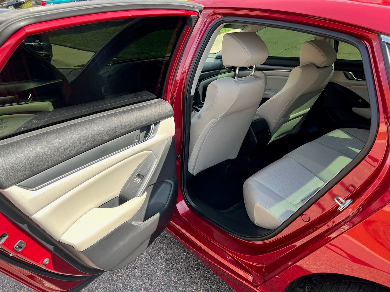 Used 2018 Honda Accord LX image 14