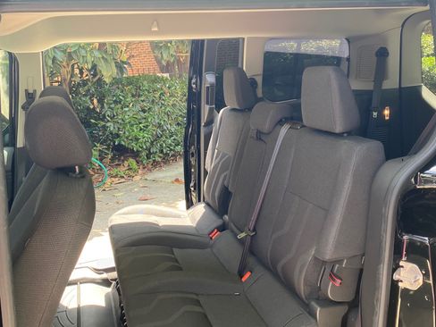 Used 2018 Ford Transit Connect XLT FWD image 14