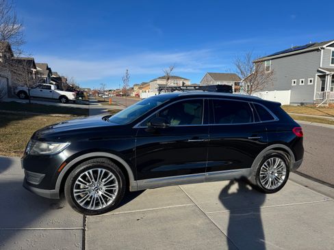 Used 2017 Lincoln MKX Reserve w/ Lincoln MKX Climate Package image 1