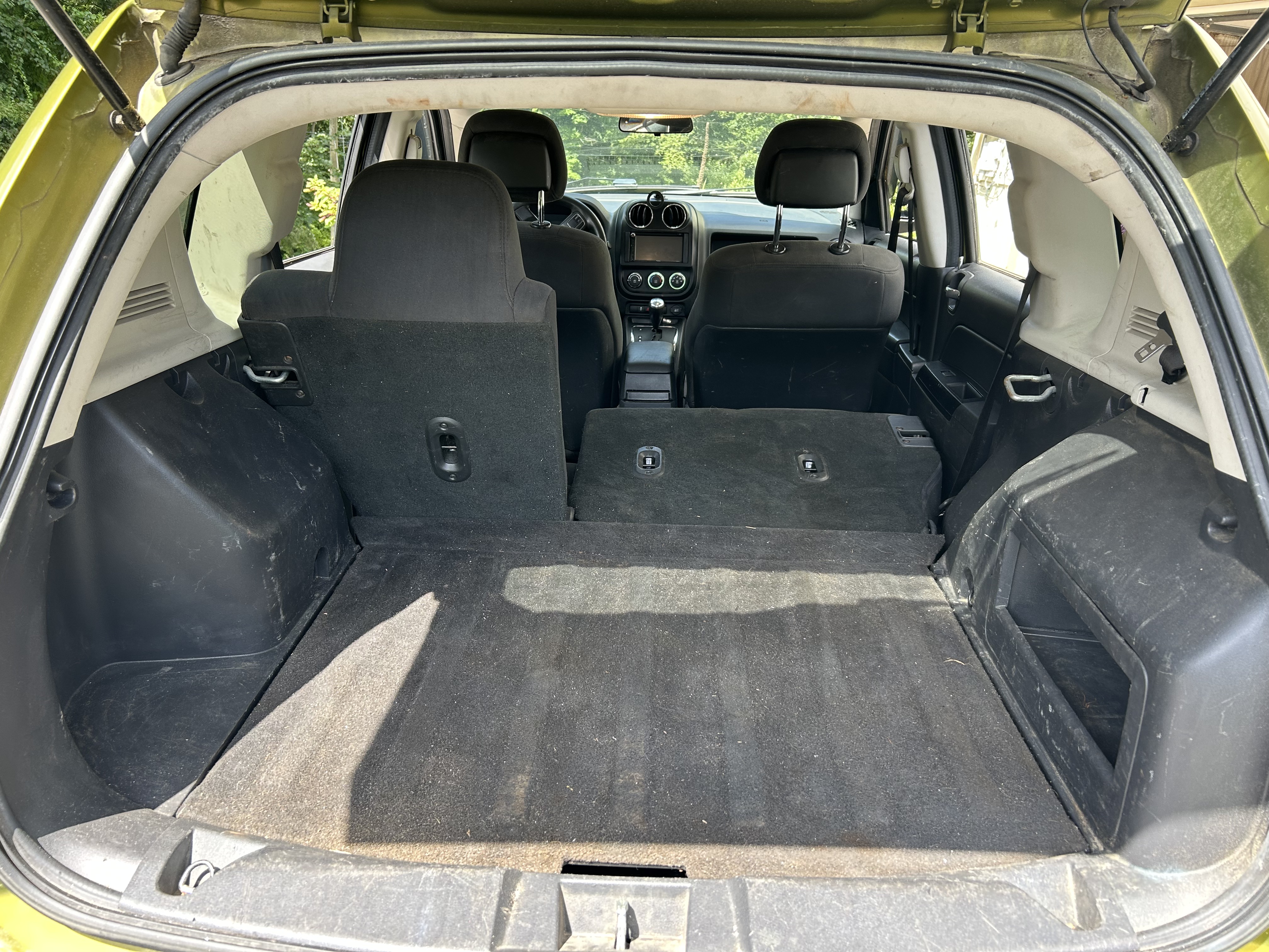 Used 2012 Jeep Compass Sport FWD image 14