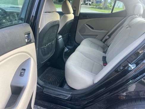 Used 2015 Kia Optima LX FWD image 6