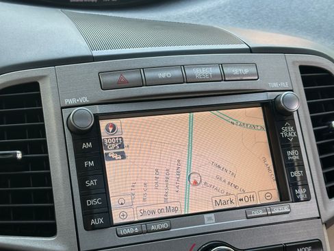 Used 2011 Toyota Venza AWD image 11