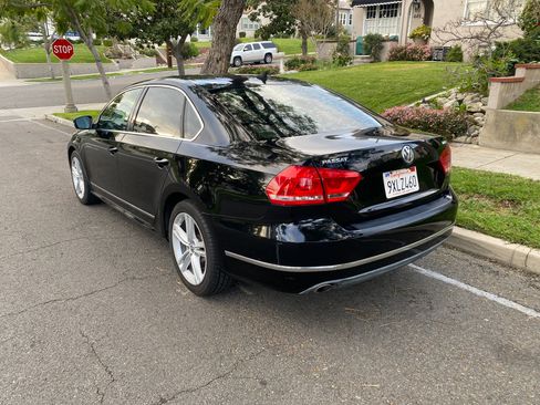 Used 2015 Volkswagen Passat TDI SE image 2