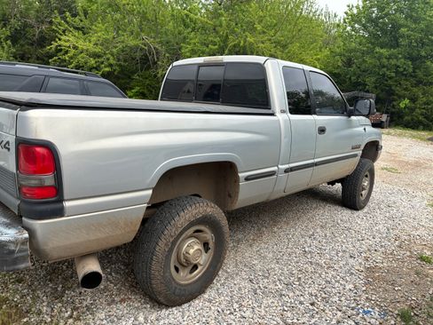Used 1999 Dodge Ram 2500 Truck 4x4 Quad Cab image 18