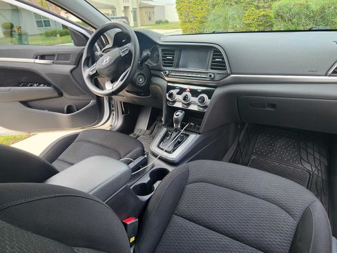 Used 2019 Hyundai Elantra SEL w/ Cargo Package image 18