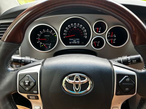 Used 2015 Toyota Sequoia Platinum AWD/4WD image 12