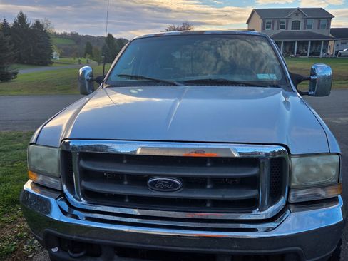 Used 2003 Ford F350 XLT image 1