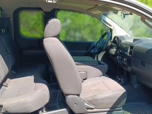 Used 2008 Nissan Titan SE image 14