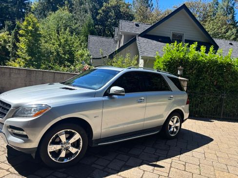 Used 2012 Mercedes-Benz ML 350 4MATIC image 1