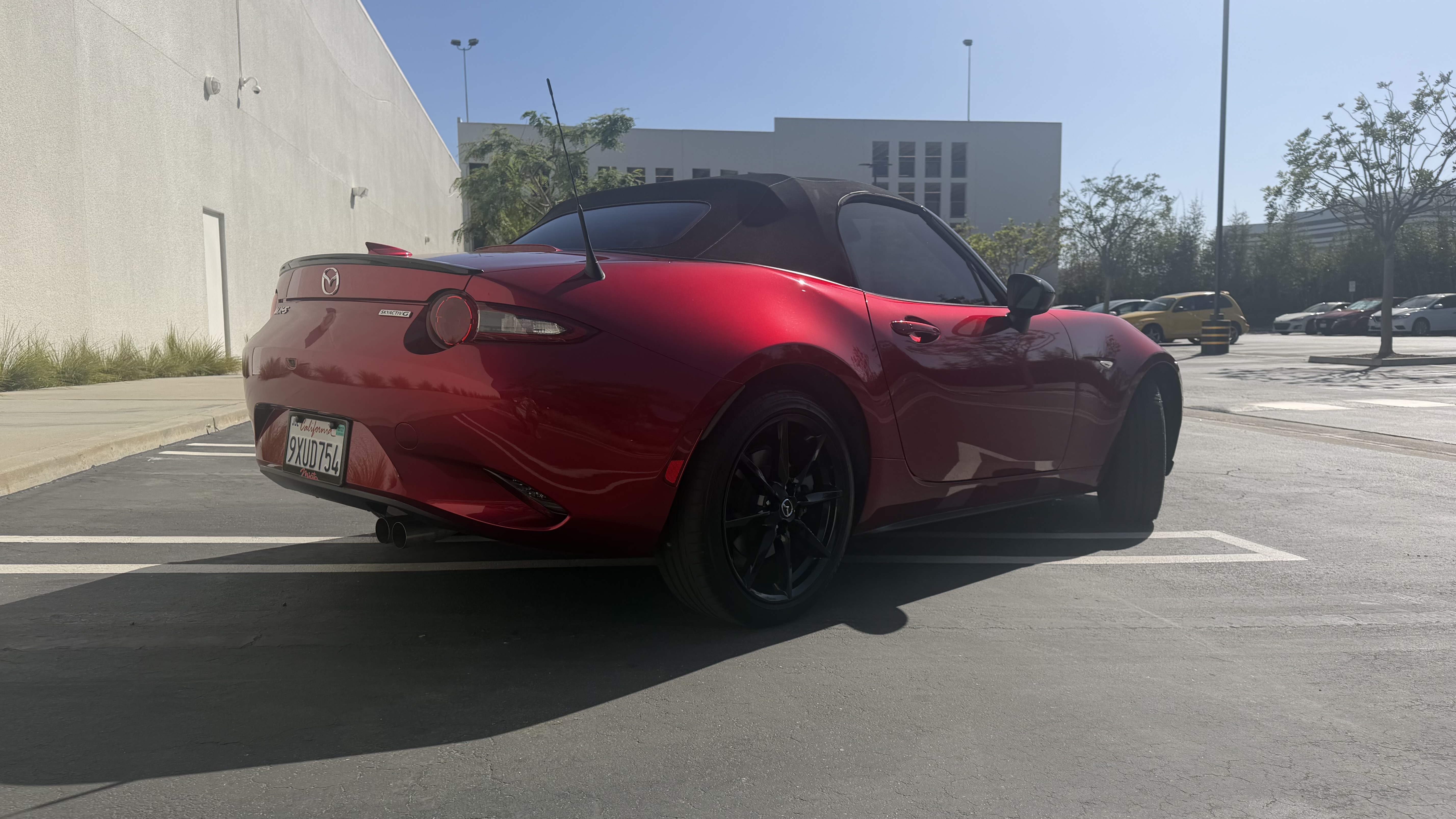 Used 2023 MAZDA MX-5 Miata Club RWD image 11