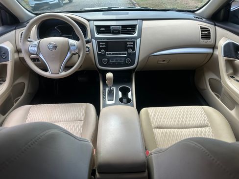 Used 2017 Nissan Altima 2.5 S w/ Power Driver Seat Package image 7