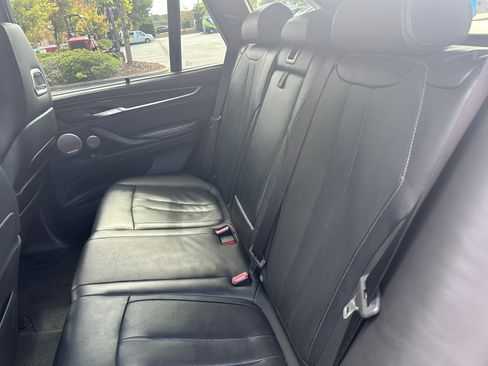 Used 2016 BMW X5 M image 9