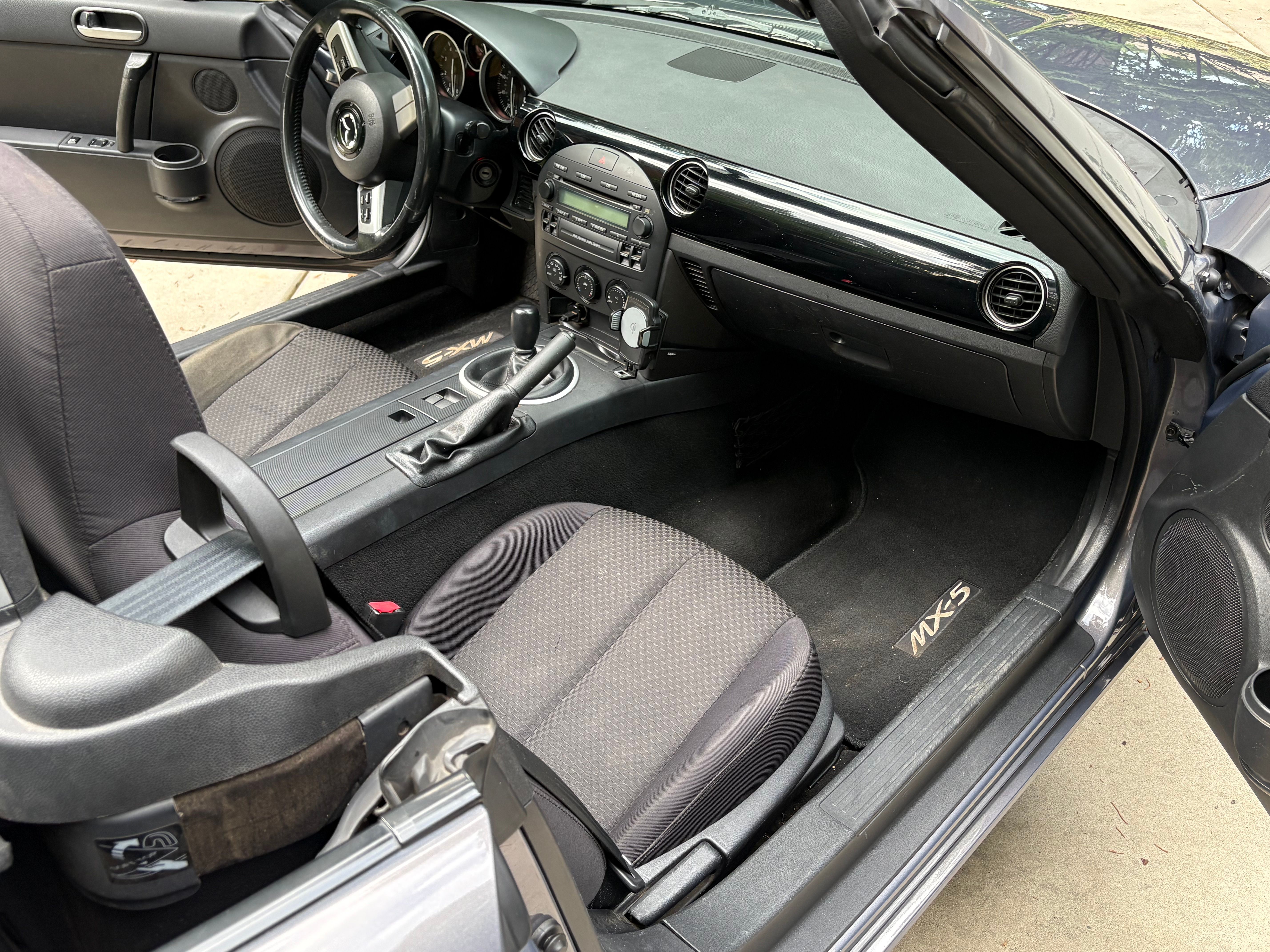 Used 2007 MAZDA MX-5 Miata Touring RWD image 21