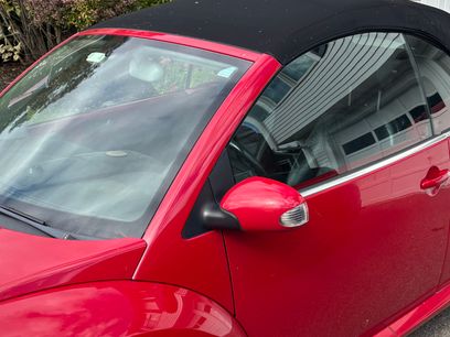 Used 2006 Volkswagen Beetle Convertible w/ Package 2