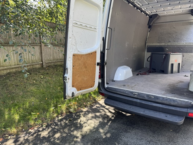Used 2016 Mercedes-Benz Sprinter 2500 image 22