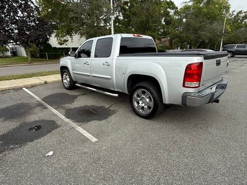 Used 2010 GMC Sierra 1500 SLE w/ Regional Value Package image 4