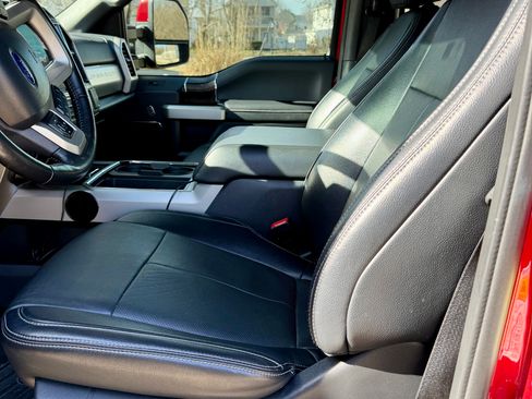 Used 2022 Ford F250 Lariat w/ FX4 Off-Road Package image 12