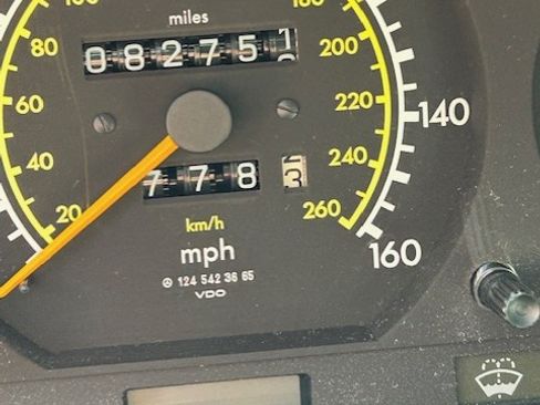 Used 1994 Mercedes-Benz E 320 Sedan image 12