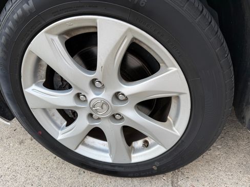 Used 2011 MAZDA MAZDA3 i Touring image 14