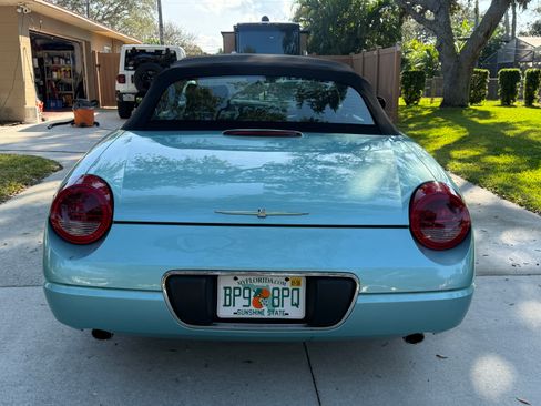Used 2002 Ford Thunderbird image 12