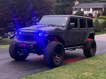 Used 2020 Jeep Wrangler Unlimited Sahara w/ Uconnect 4C Nav & Sound Group
