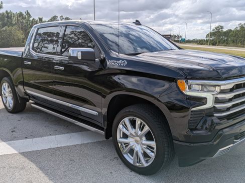 Used 2025 Chevrolet Silverado 1500 High Country image 1