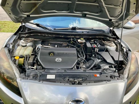 Used 2012 MAZDA MAZDA3 i Sport image 15