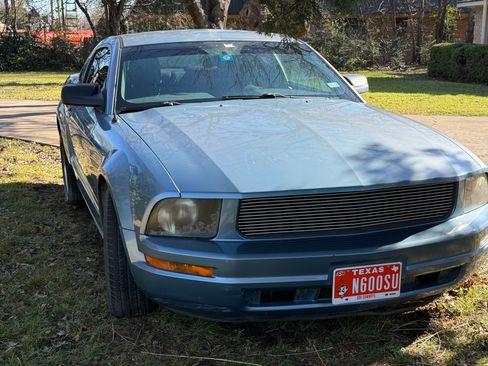 Used 2006 Ford Mustang Coupe image 1