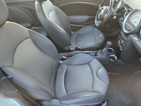 Used 2011 MINI Cooper S image 4