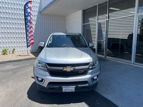 Used 2016 Chevrolet Colorado Z71 AWD/4WD image 2