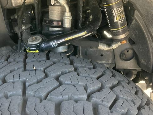 Used 2011 Toyota 4Runner SR5 RWD image 15