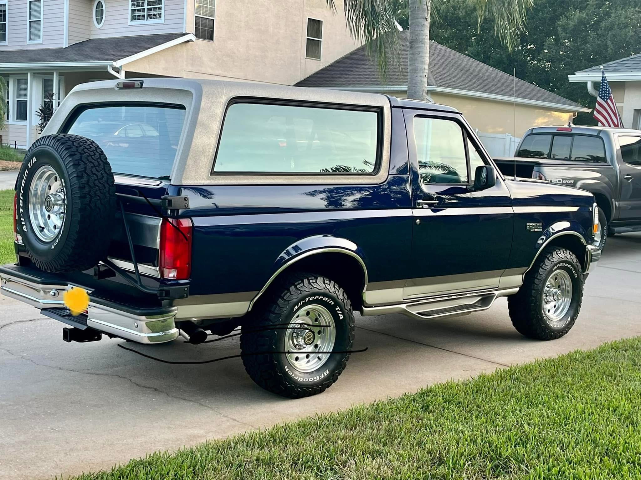 Used 1996 Ford Bronco AWD/4WD image 5