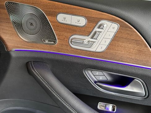 Used 2022 Mercedes-Benz GLE 350 4MATIC image 11