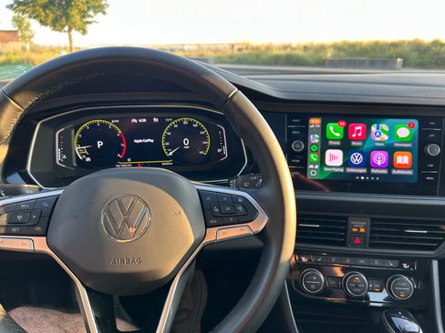 Used 2022 Volkswagen Jetta SEL image 9