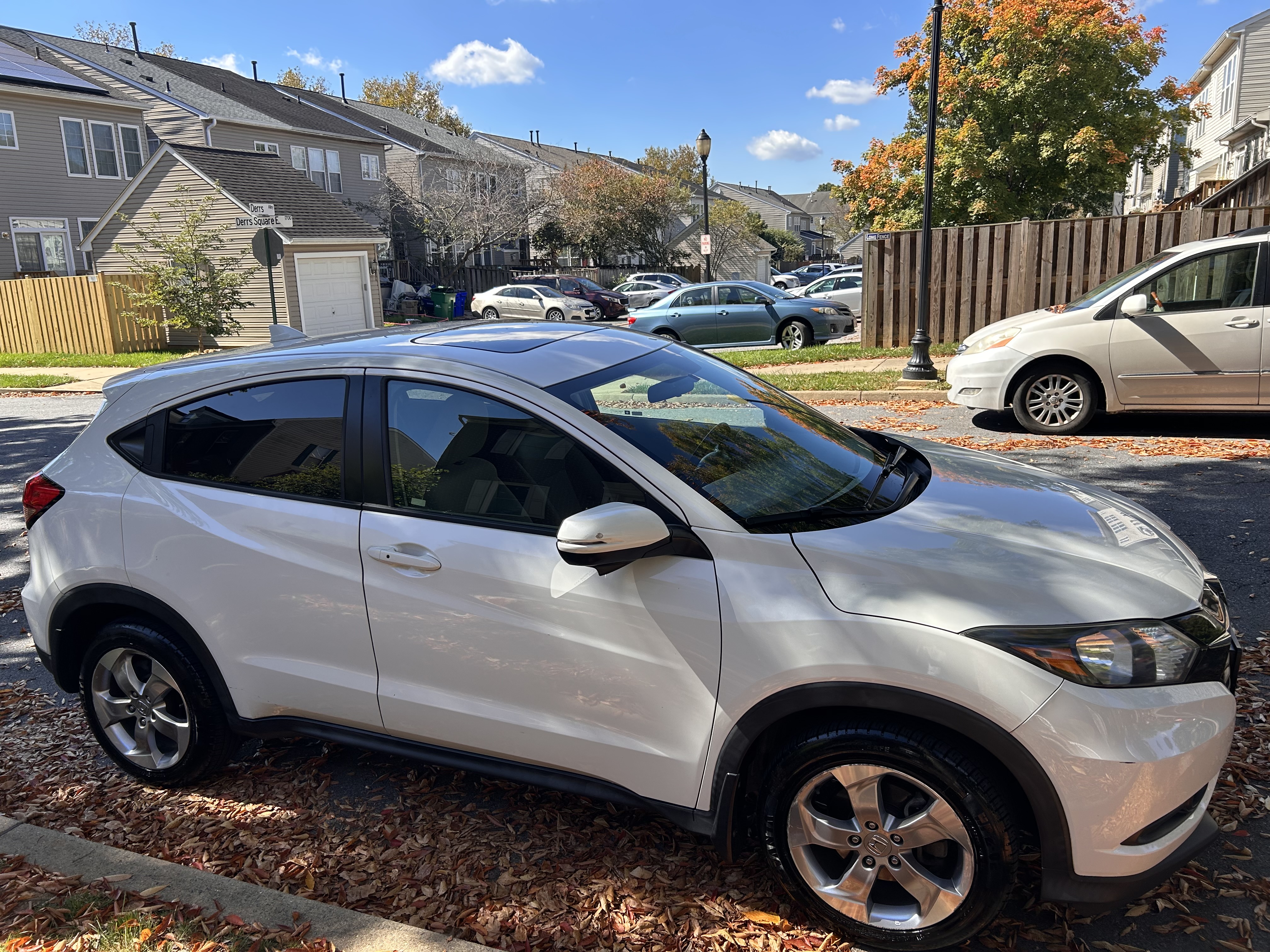 Used 2017 Honda HR-V EX image 10