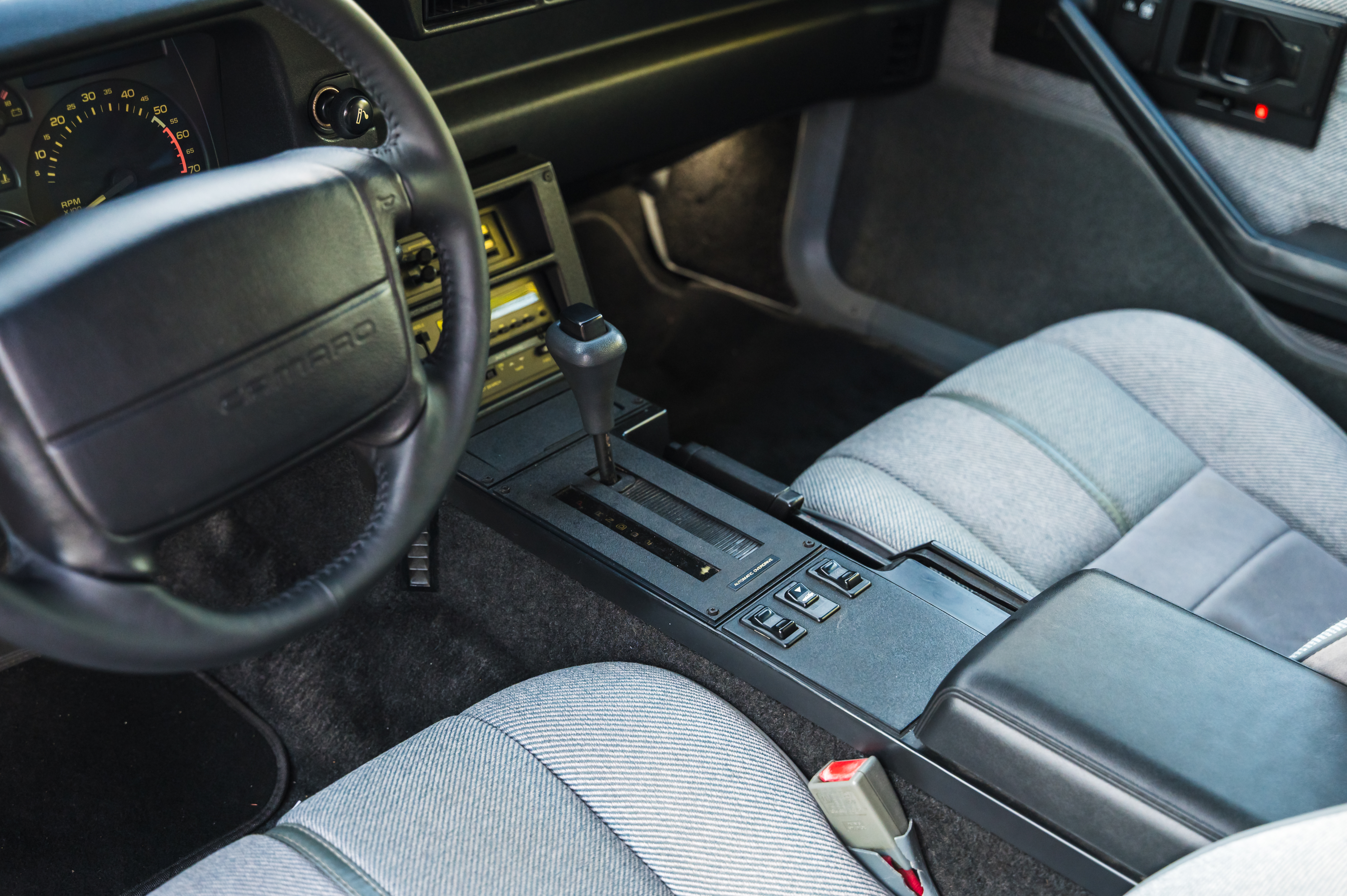 Used 1992 Chevrolet Camaro RS RWD image 16