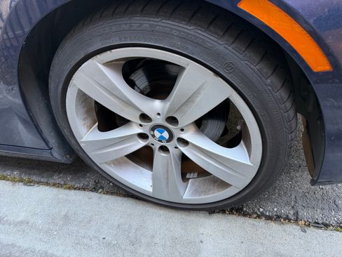 Used 2011 BMW 328i Convertible image 14