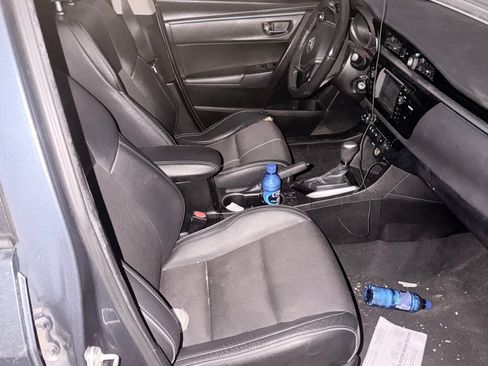 Used 2015 Toyota Corolla S image 11