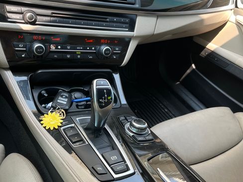 Used 2011 BMW 535i Sedan RWD image 9