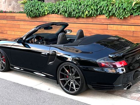 Used 2004 Porsche 911 Turbo image 1