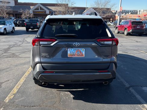 Used 2021 Toyota RAV4 TRD Off-Road image 8