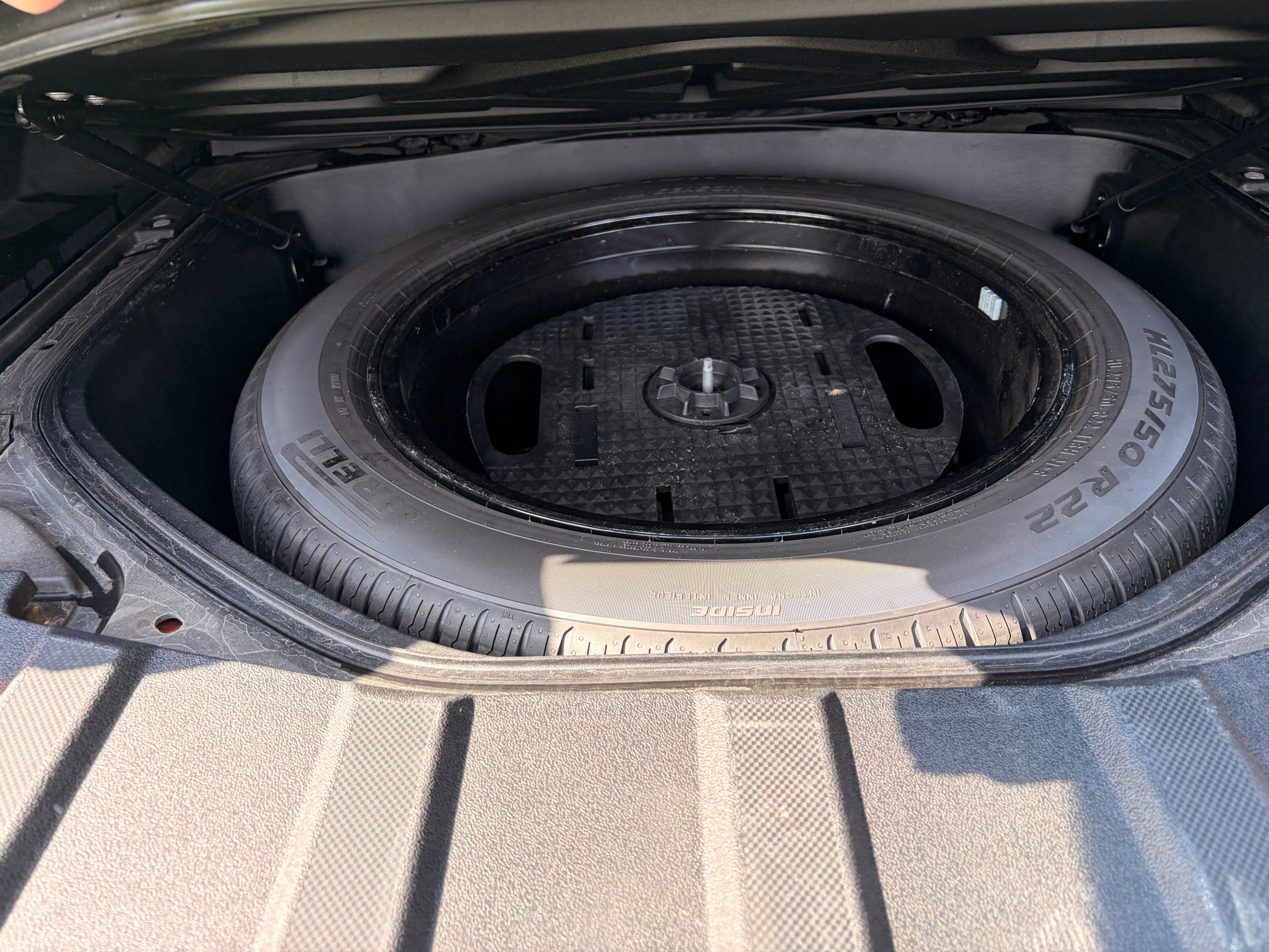 Used 2022 Rivian R1T Launch Edition AWD/4WD image 15