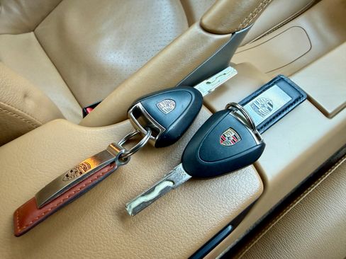 Used 2011 Porsche Cayman image 31