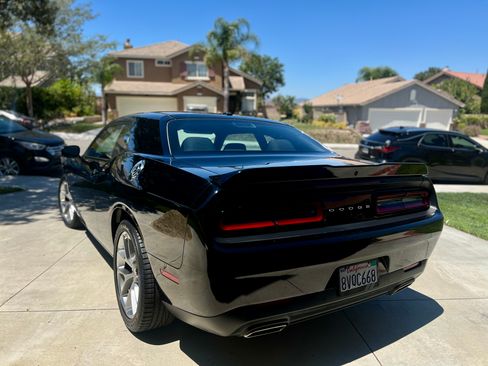 Used 2020 Dodge Challenger GT RWD image 2