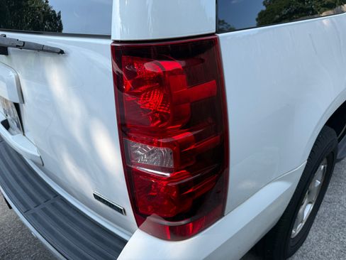 Used 2012 Chevrolet Tahoe LT RWD image 14